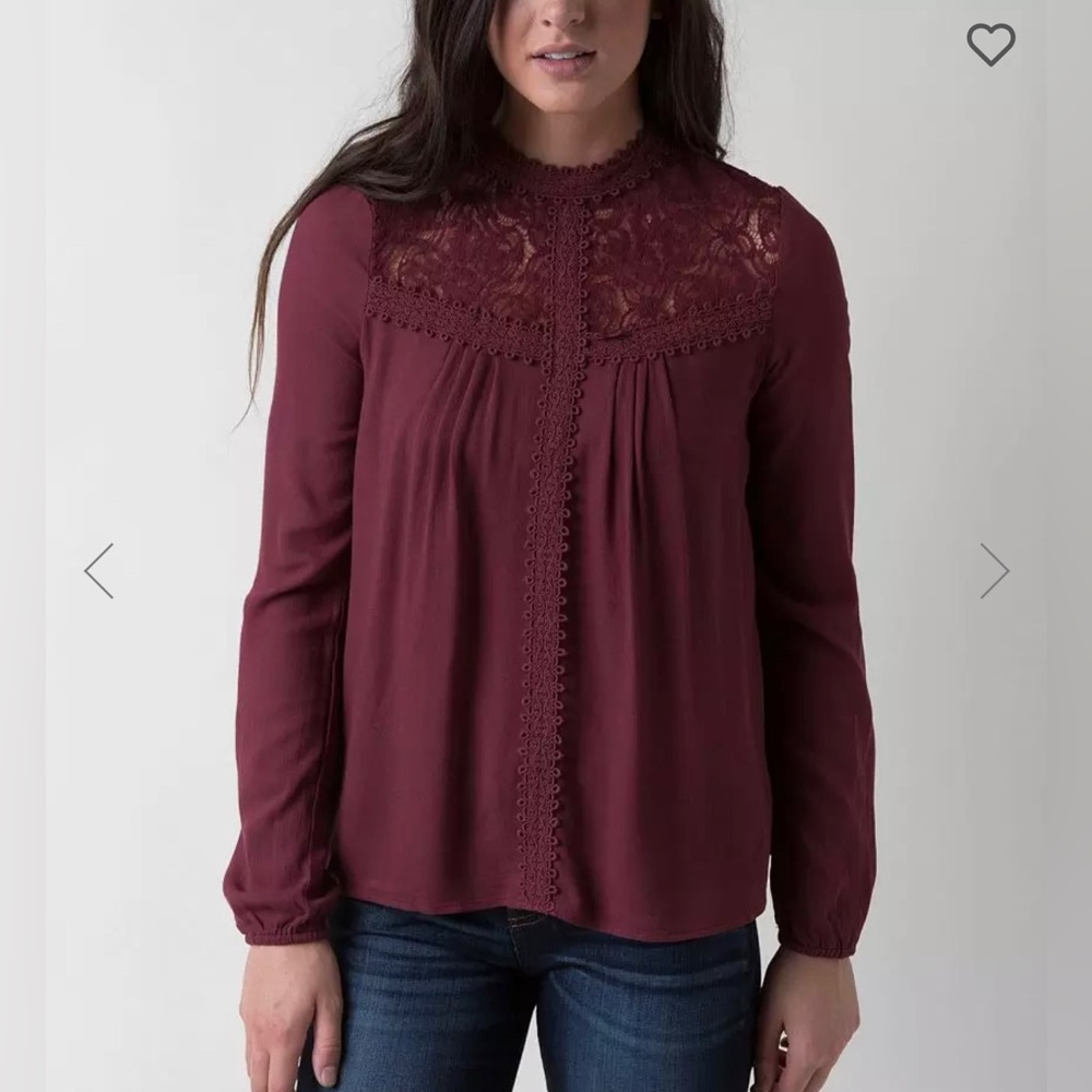 COCO + JAMESON || High Neck Lace Detail Long Sleeve Top. Sz. S